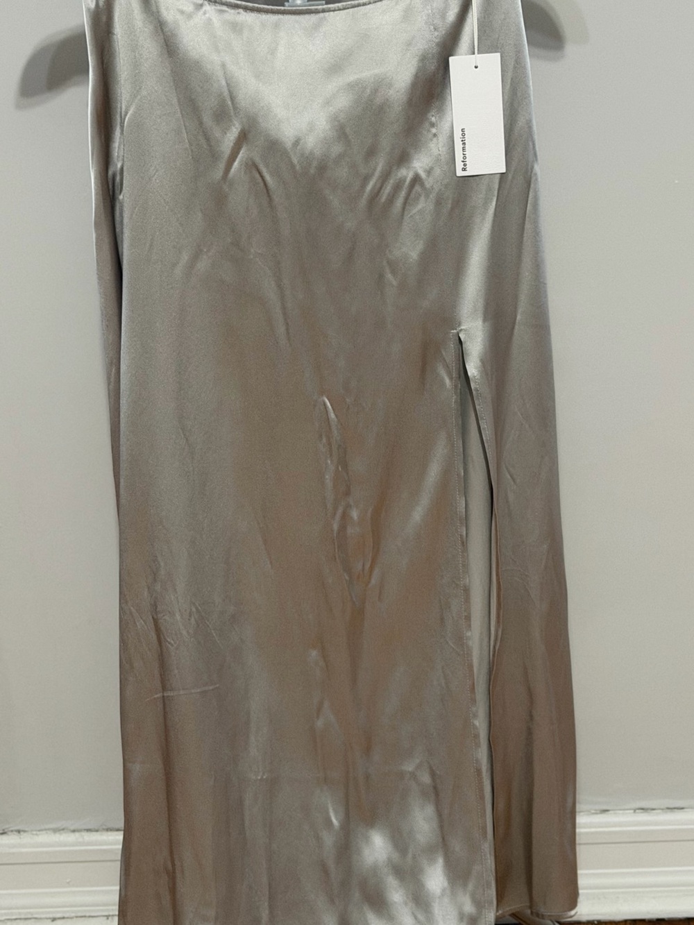 Reformation Silk Midi Skirt – Size 8 - Picture 3 of 9